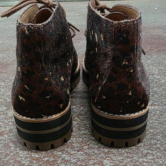 Madewell Boot Wren Painted Leopard Calf Hair Ankle Lace Up Women Size 6.5 MA484 - Picture 5 of 12